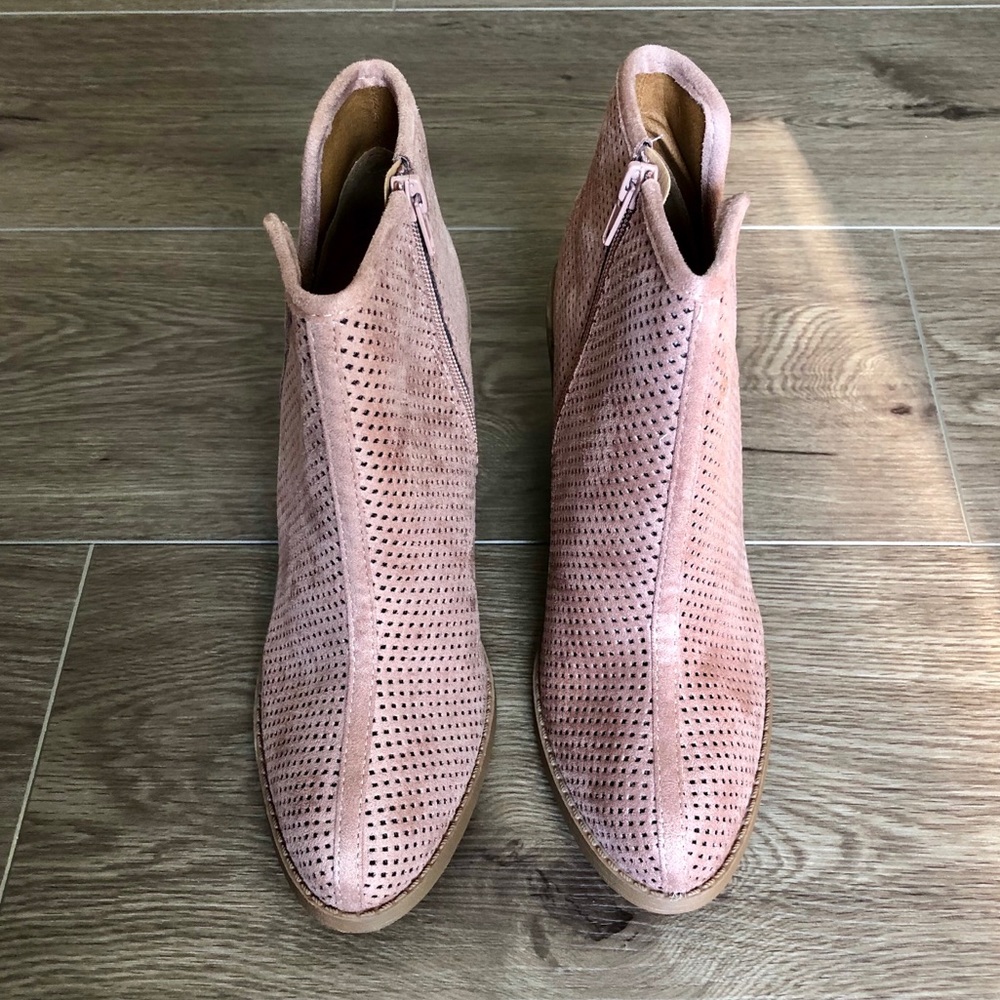 HOST PICK✨Size 10 Bootie - Picture 4 of 7